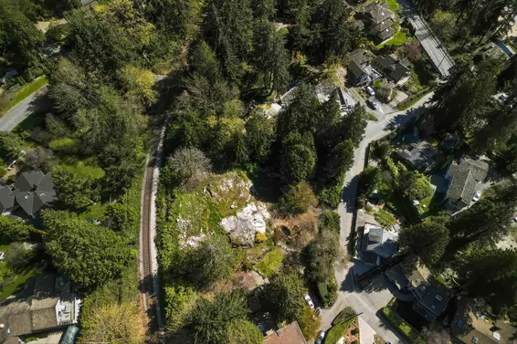 4019 Rose Crescent, West Vancouver For Sale - image 3