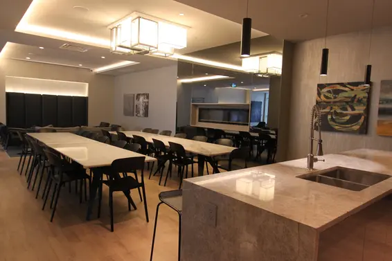 1609 125 East 14th Street, North Vancouver For Sale - image 17