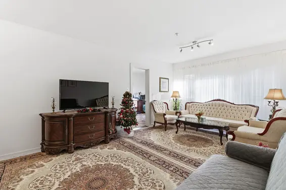 109 1033 St. Georges Avenue, North Vancouver For Sale - image 2