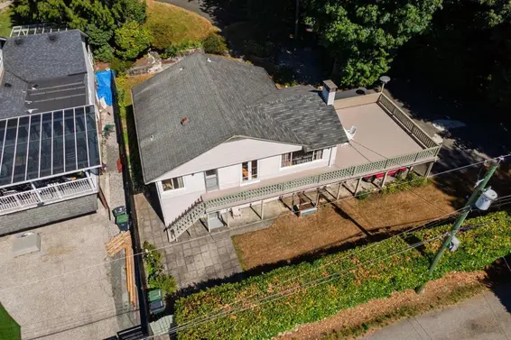 1033 Drayton Street, North Vancouver For Sale - image 38