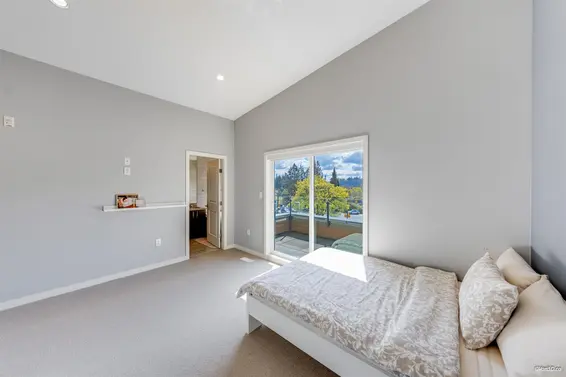 453 13th Street, West Vancouver For Sale - image 19