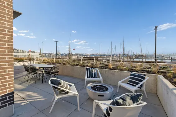 112 755 Harbourside Drive, North Vancouver For Sale - image 12