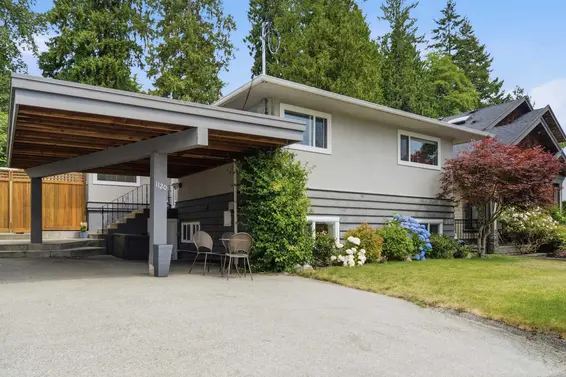 1120 Wellington Drive, North Vancouver