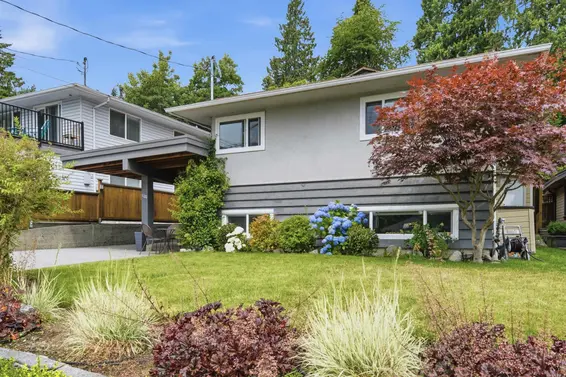 1120 Wellington Drive, North Vancouver For Sale - image 2