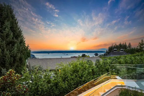 839 Eyremount Drive, West Vancouver For Sale - image 29