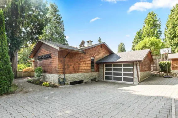 1325 25th Street, West Vancouver