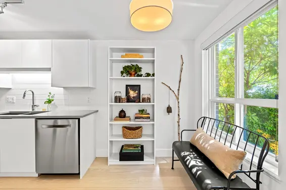 2 258 West 14th Street, North Vancouver For Sale - image 10