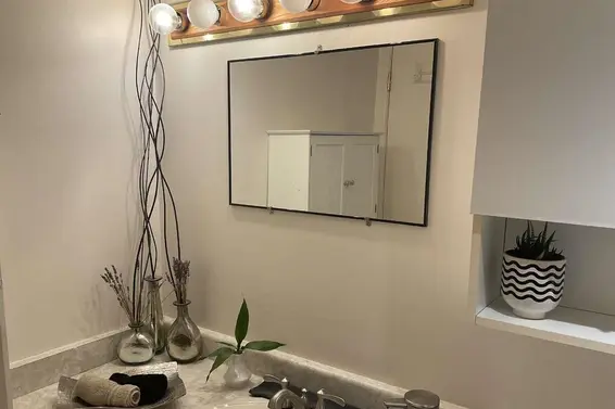 203 211 West 3rd Street, North Vancouver For Sale - image 10