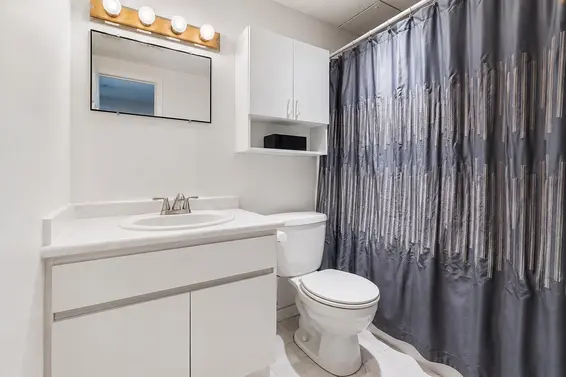 203 211 West 3rd Street, North Vancouver For Sale - image 19