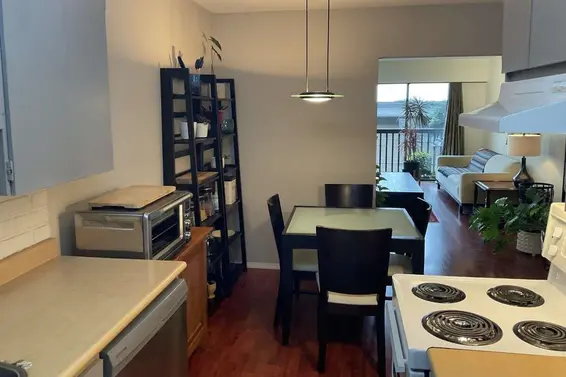 203 211 West 3rd Street, North Vancouver For Sale - image 8