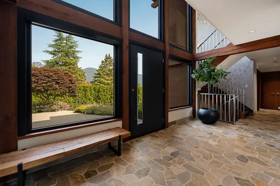 865 Andover Crescent, West Vancouver For Sale - image 2