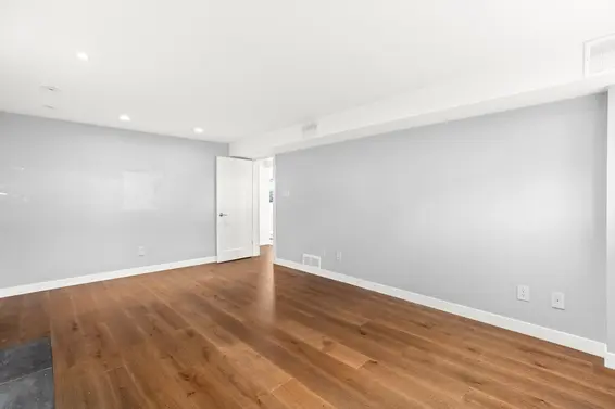 219 East 26th Street, North Vancouver For Sale - image 24