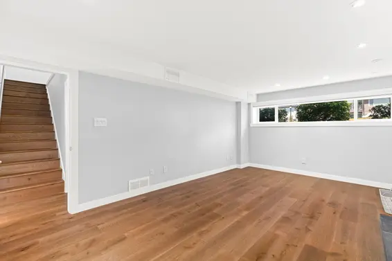 219 East 26th Street, North Vancouver For Sale - image 25