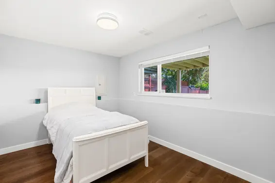 219 East 26th Street, North Vancouver For Sale - image 26