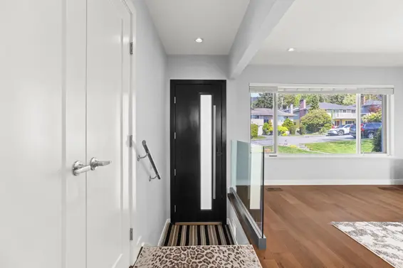 219 East 26th Street, North Vancouver For Sale - image 4