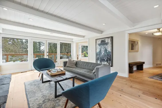 3714 Southridge Place, West Vancouver For Sale - image 11