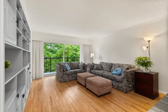 955 East 4th Street, North Vancouver For Sale - image 11