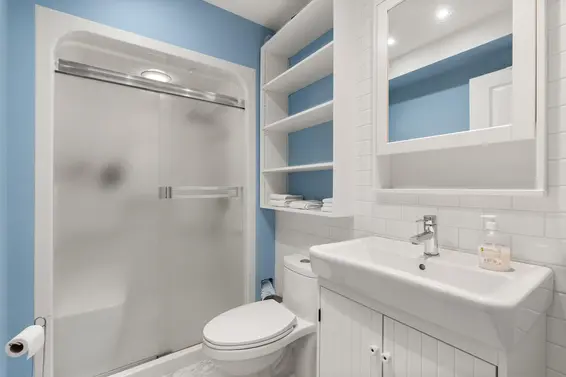 955 East 4th Street, North Vancouver For Sale - image 24