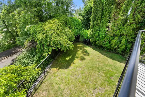 955 East 4th Street, North Vancouver For Sale - image 37