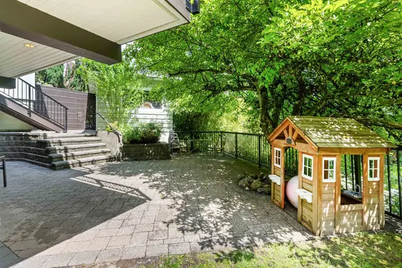 955 East 4th Street, North Vancouver For Sale - image 39
