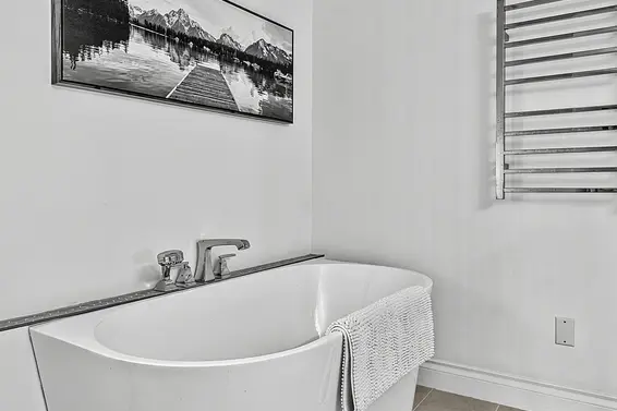1074 Kilmer Road, North Vancouver For Sale - image 18