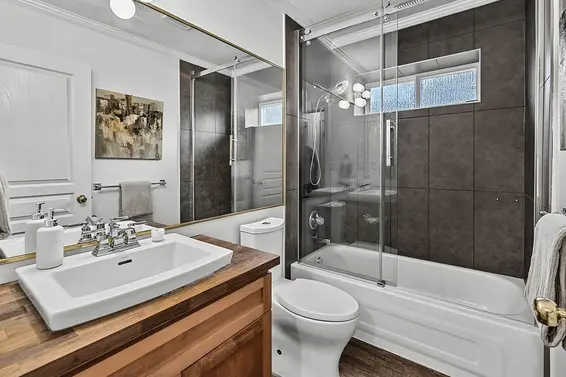 1074 Kilmer Road, North Vancouver For Sale - image 21