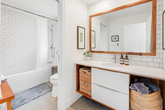 645 East 5th Street, North Vancouver For Sale - image 11