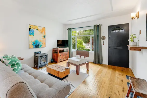 645 East 5th Street, North Vancouver For Sale - image 3