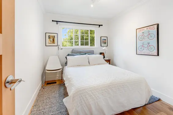645 East 5th Street, North Vancouver For Sale - image 9