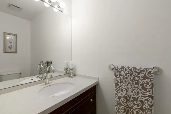 348 East 17 Street, North Vancouver For Sale - image 18