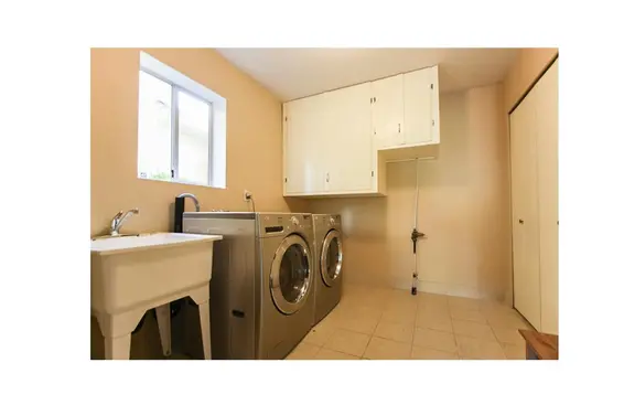 348 East 17 Street, North Vancouver For Sale - image 19