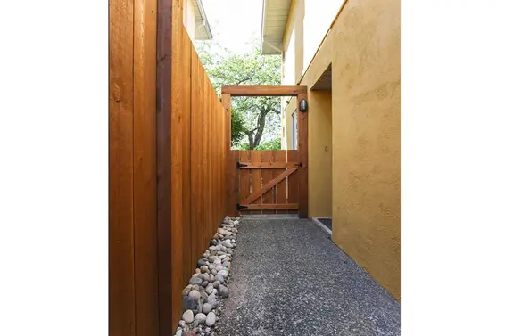 348 East 17 Street, North Vancouver For Sale - image 27