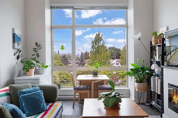 416 1330 Marine Drive, North Vancouver