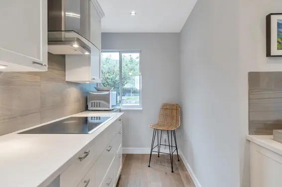203 2440 Haywood Avenue, West Vancouver For Sale - image 11
