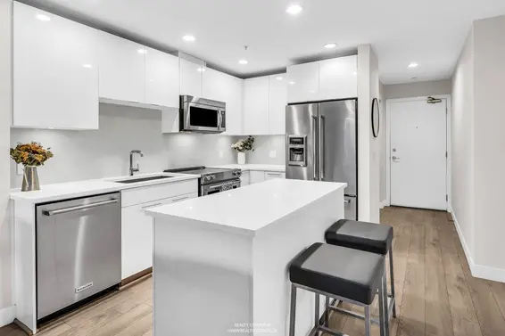 117 723 West 3rd Street, North Vancouver