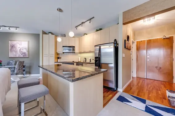 512 560 Raven Woods Drive, North Vancouver For Sale - image 3