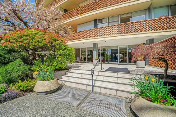 104 2135 Argyle Avenue, West Vancouver For Sale - image 28