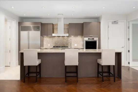 401 508 Waters Edge Crescent, West Vancouver For Sale - image 4