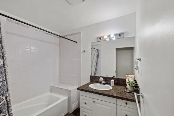 2808 Eastern Avenue, North Vancouver For Sale - image 17