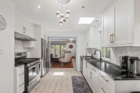 2808 Eastern Avenue, North Vancouver For Sale - image 5
