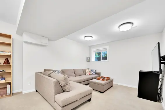 1439 Harold Road, North Vancouver For Sale - image 30