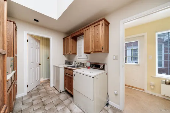 1226 Seymour Boulevard, North Vancouver For Sale - image 32