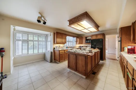 1226 Seymour Boulevard, North Vancouver For Sale - image 9