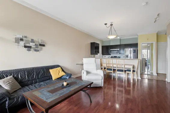 302 131 West 3rd Street, North Vancouver For Sale - image 3