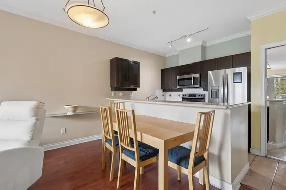 302 131 West 3rd Street, North Vancouver For Sale - image 5