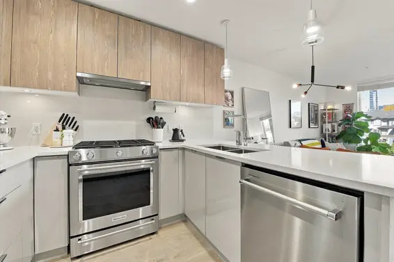 311 108 East 8th Street, North Vancouver For Sale - image 6