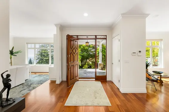 1122 Kilmer Road, North Vancouver For Sale - image 11