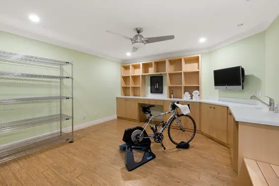 1122 Kilmer Road, North Vancouver For Sale - image 35