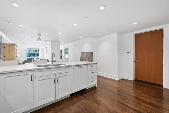 9 1891 Marine Drive, West Vancouver For Sale - image 2