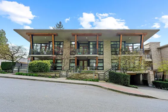 9 1891 Marine Drive, West Vancouver For Sale - image 31